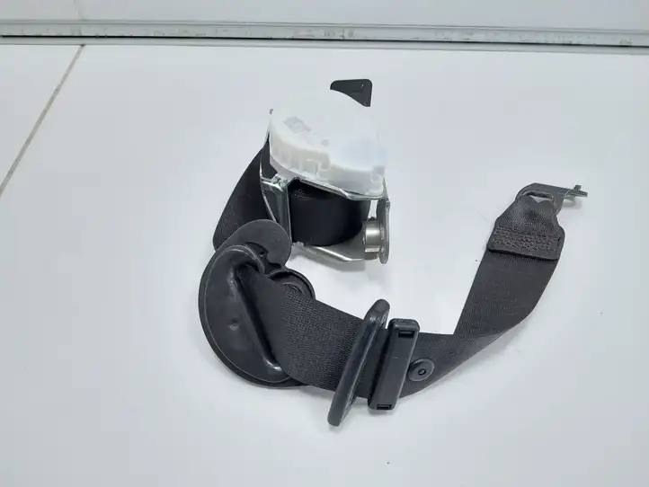 BMW 1 F20 F21 (2011 - 2019) 34078320C Передний ремень безопасности — фото 1