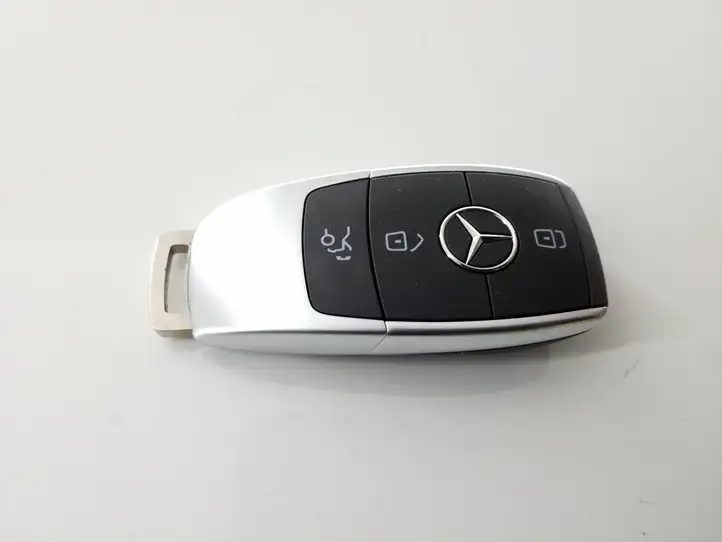 Mercedes-Benz EQC (2018 - ) A2059053416 Ключ зажигания — фото 2