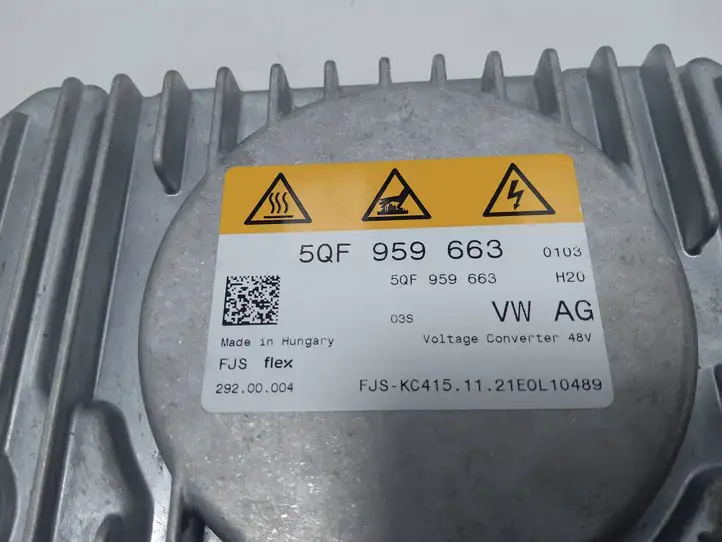 Audi Q3 F3 (2018 - ) 5QF959663 Датчик удара SRS — фото 2
