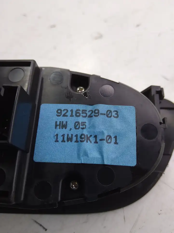 BMW 1 E82 E88 (2007 - 2014) Кнопка стеклоподъемников — фото 3