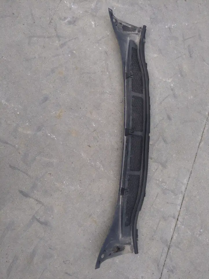 Ford Galaxy (2015 - ) Жабо стеклоочистителей — фото 1