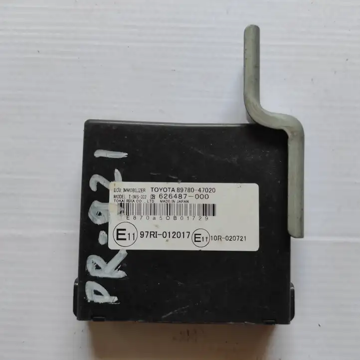 Toyota Prius (XW20) (2003 - 2009) 8978047020 Блок иммобилайзера — фото 1