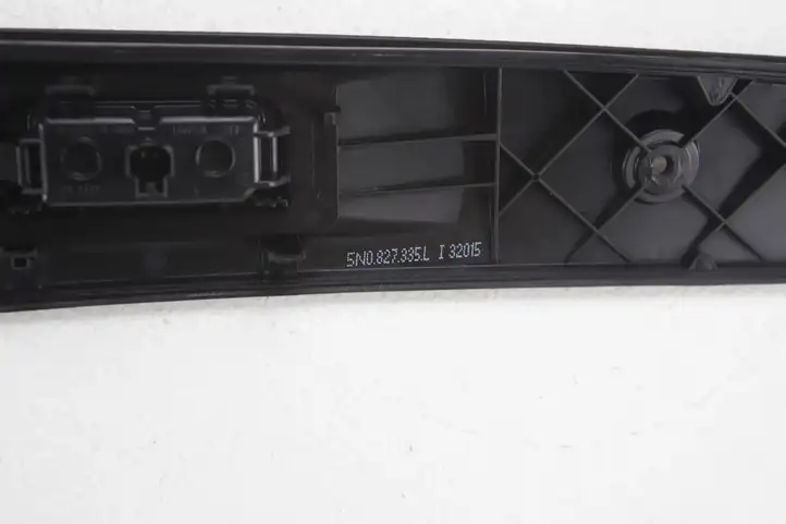 Volkswagen Tiguan (2011 - 2016) 5N0827335L Подсветка номера — фото 8