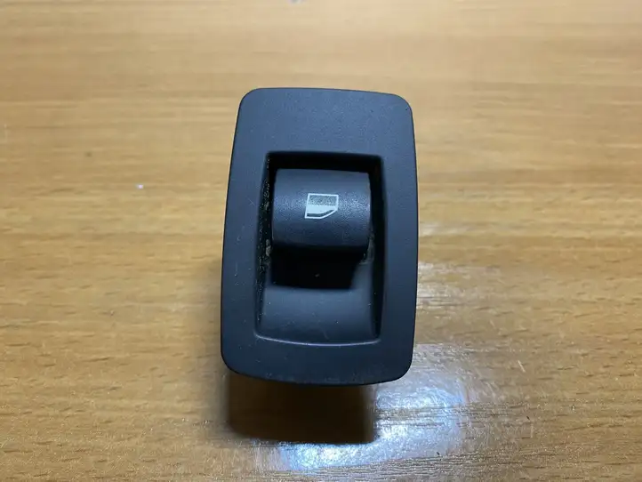 BMW 3 E90 E91 (2005 - 2012) 6945874 Кнопка стеклоподъемников — фото 1