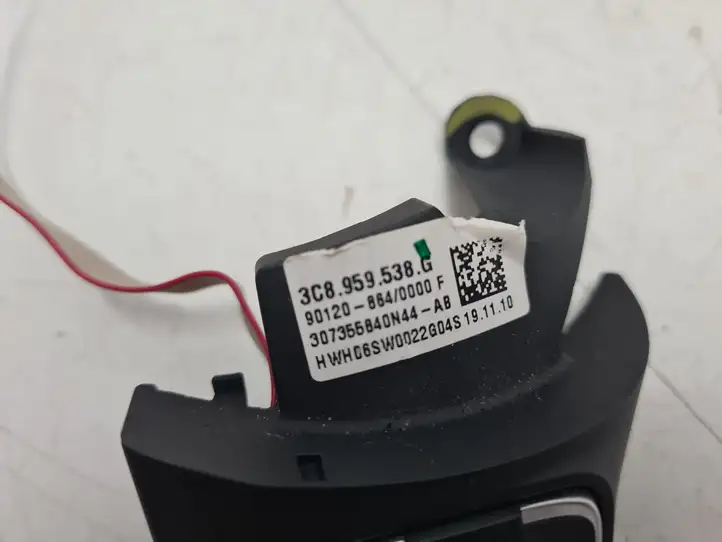 Volkswagen PASSAT B7 (2011 - 2014) 3C6959537D Кнопки на рулевом колесе — фото 3