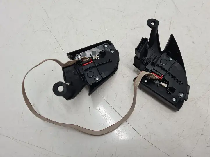 Volkswagen PASSAT B7 (2011 - 2014) 3C6959537D Кнопки на рулевом колесе — фото 5