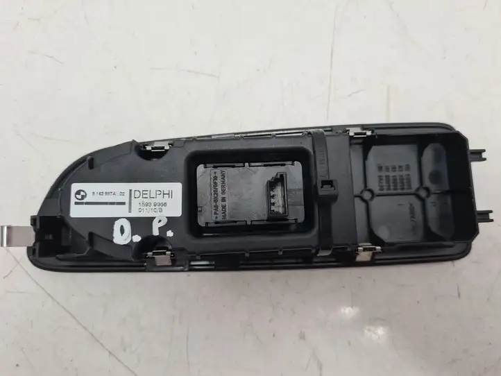 BMW 1 E81 E87 (2004 - 2011) 9162997 Кнопка стеклоподъемников — фото 2