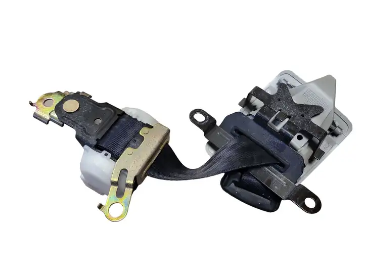 Toyota Corolla Verso AR10 (2004 - 2009) H099901 Центральный ремень безопасности — фото 1