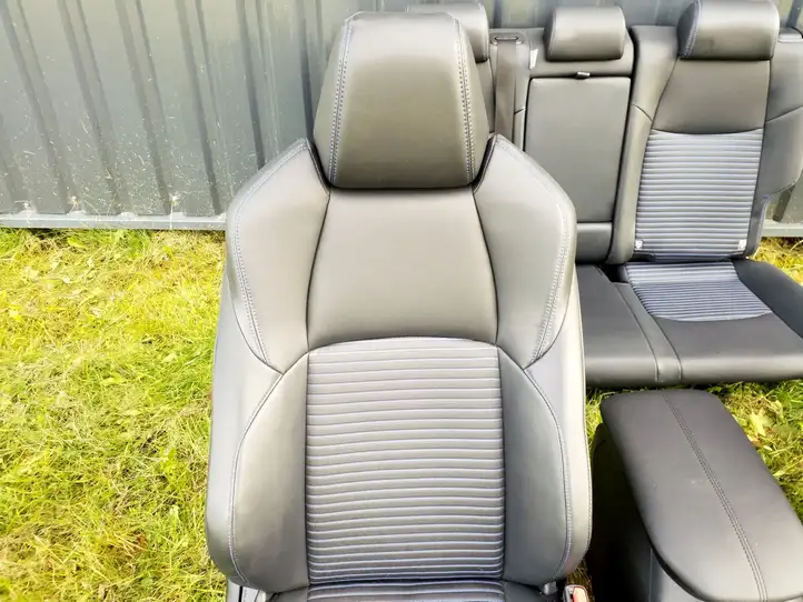 Toyota RAV 4 (XA50) (2018 - ) Комплект отделки дверей — фото 21