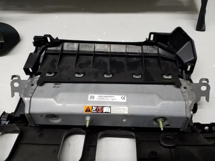 Toyota RAV 4 (XA50) (2018 - ) Комплект подушек безопасности с торпедой — фото 10