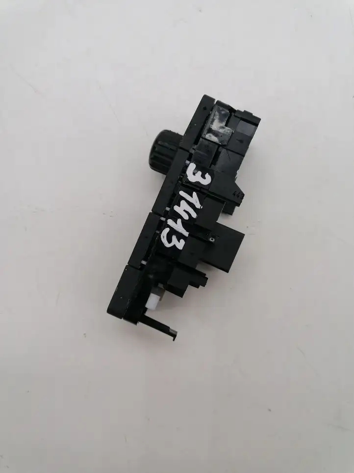 Audi A6 S6 C5 4B (2001 - 2004) 4B0919719B Мултифункционный включатель управления / ручка — фото 4