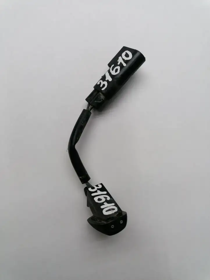 Ford Focus (2005 - 2008) XS4117666A Форсунка омывателя лобового стекла — фото 1
