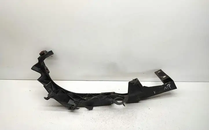 BMW 3 E90 E91 (2005 - 2012) 7116707 Кронштейн передней фары — фото 1