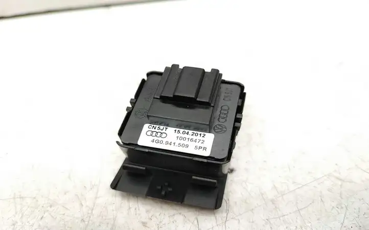 Audi A6 C7 (2011 - 2014) 4G0941509 Включатель аварийных фонарей — фото 3