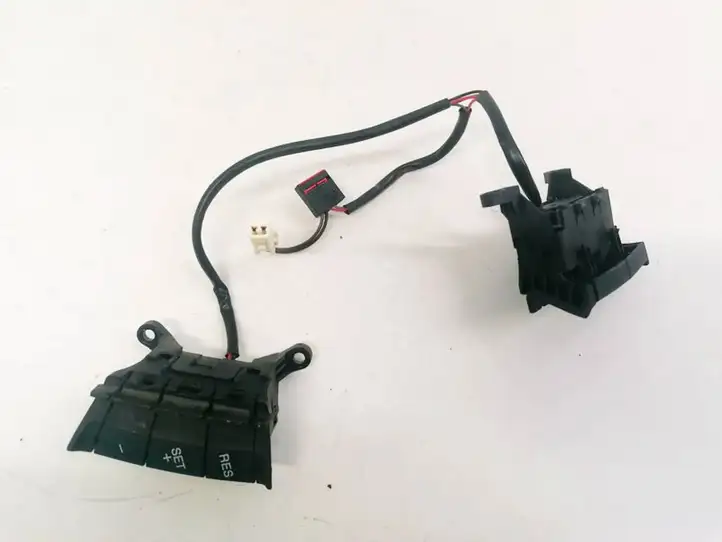 Ford Focus (2011 - 2015) 4M5T9E740AA Кнопки на рулевом колесе — фото 1