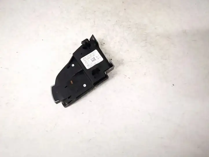Skoda Octavia Mk2 (1Z) (2004 - 2013) 3t0959538e Кнопки на рулевом колесе — фото 2