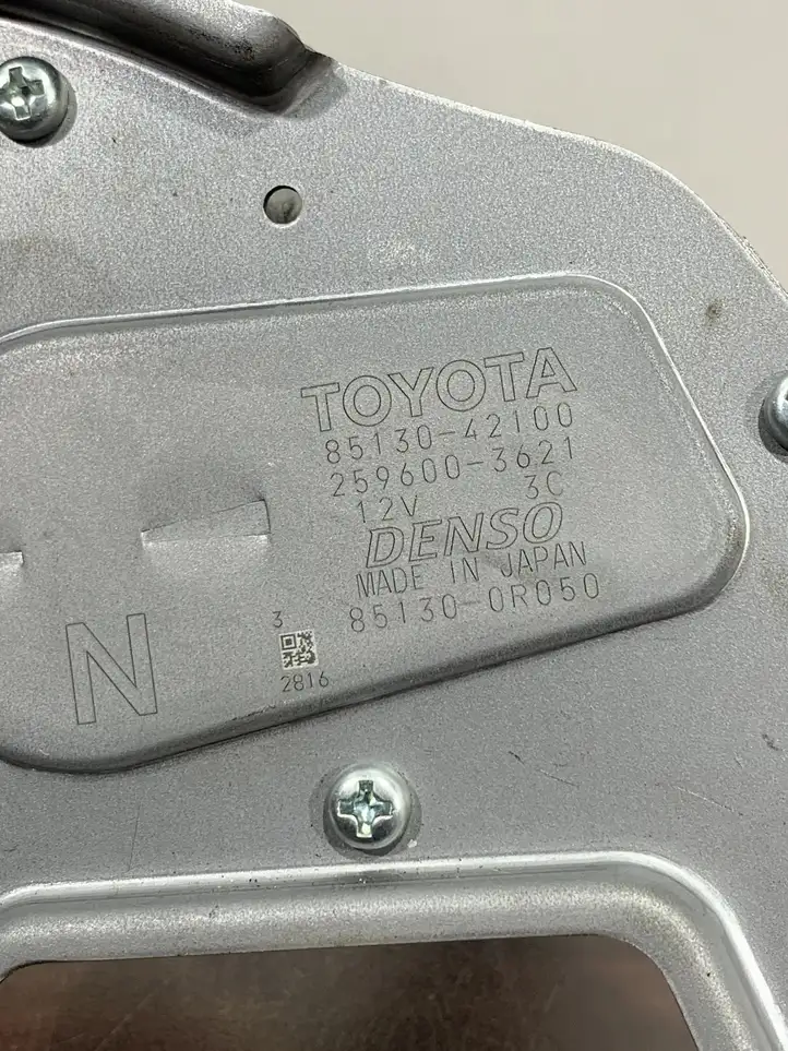 Toyota RAV 4 (XA50) (2018 - ) 8513042100 Механизм стеклоочистителя заднего стекла — фото 6