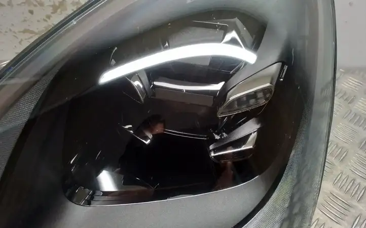 Porsche Cayenne (9Y0 9Y3) (2018 - ) 9Y0941033AB Передняя фара — фото 2