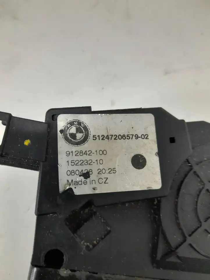 BMW X5 E70 (2006 - 2013) 51247206579 Замок крышки багажника — фото 3