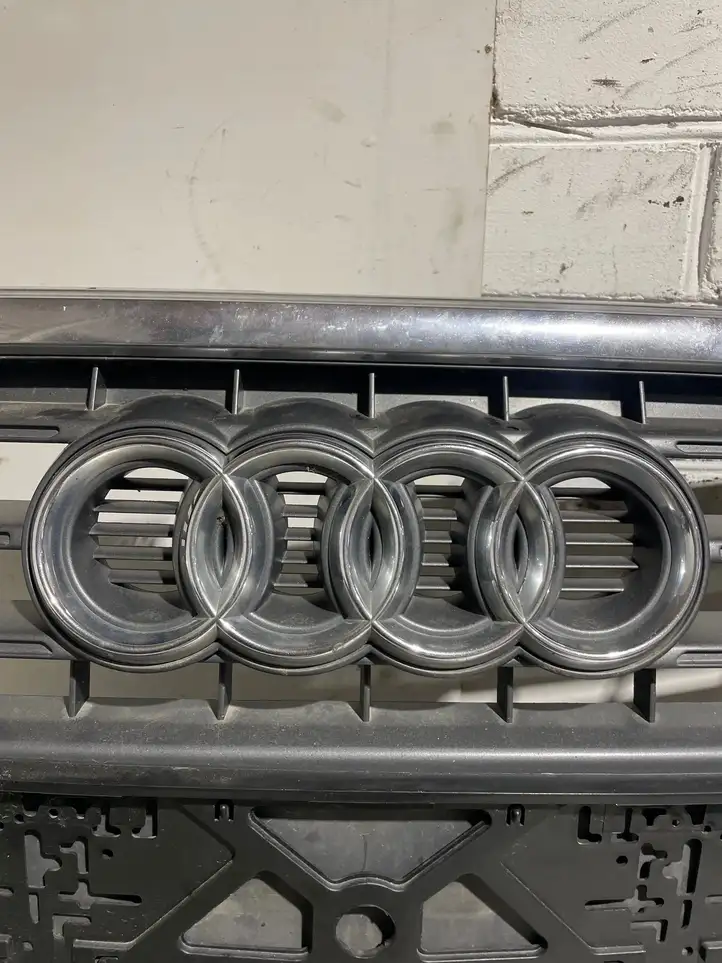 Audi A4 S4 B8 8K (2007 - 2011) 8K0853651 Передняя решетка — фото 10