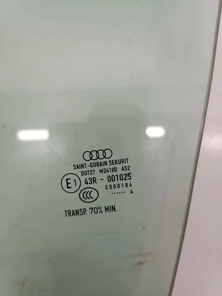Audi A3/S3 8V (2012 - 2016) 43R001025 Стекло передней двери — фото 2