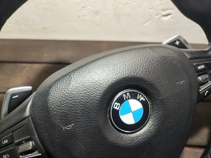 BMW 5 F10 F11 (2009 - 2016) Руль — фото 2