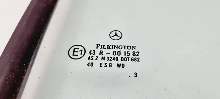 Mercedes-Benz C W203 (2000 - 2007) 2037300155 Форточка двери — фото 2