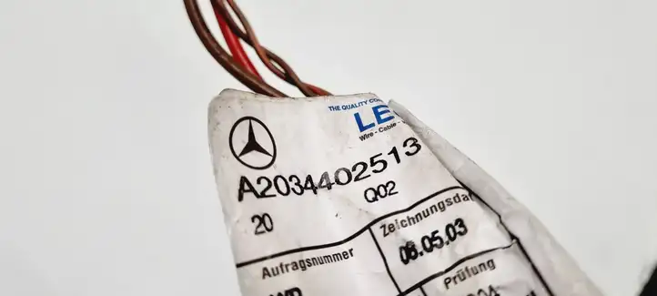 Mercedes-Benz C W203 (2000 - 2007) A2034402513 Проводка передней двери — фото 8
