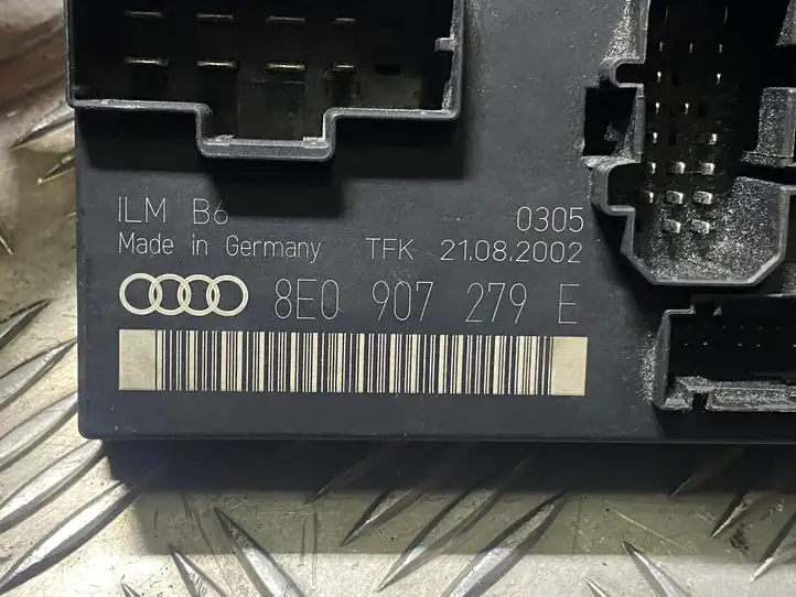 Audi A4 S4 B6 8E 8H (2000 - 2006) 8E0907279E Модуль комфорта — фото 4