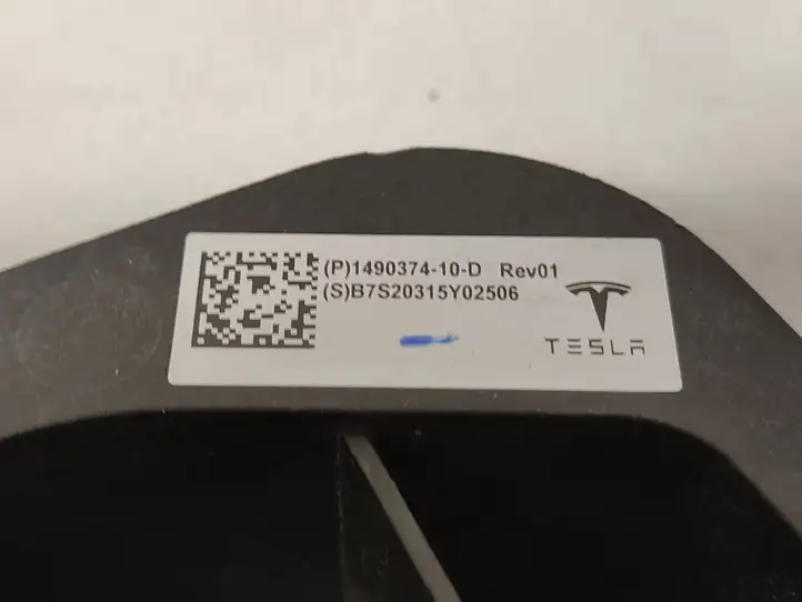 Tesla Model Y (2019 - 2024) 1490374 Зарядный разъем электромобиля — фото 6
