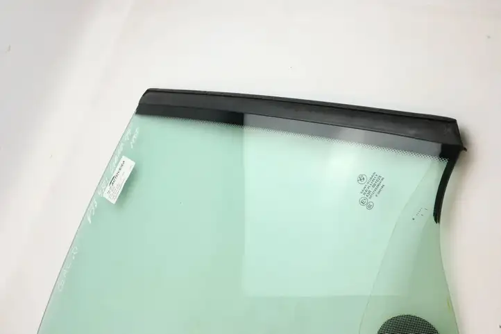 BMW 4 F32 F33 (2013 - 2017) 7290496 Заднее боковое стекло — фото 3