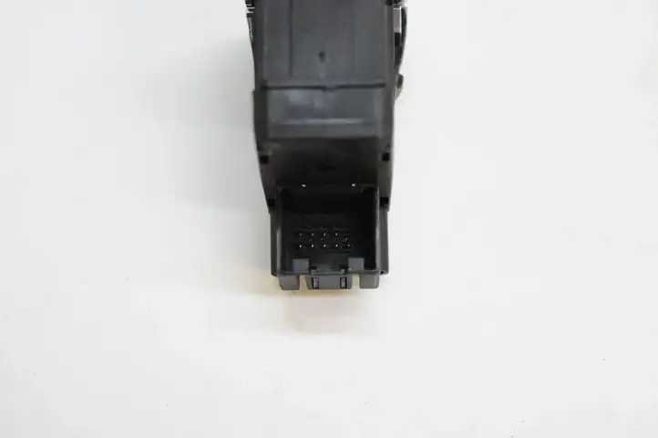 Volkswagen Golf VII (2013 - 2019) 5G0927225D Кнопка ручного тормоза — фото 4