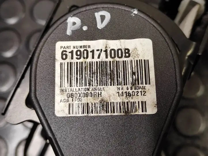 Nissan Leaf I (ZE0) (2010 - 2017) 619017100B Передний ремень безопасности — фото 6