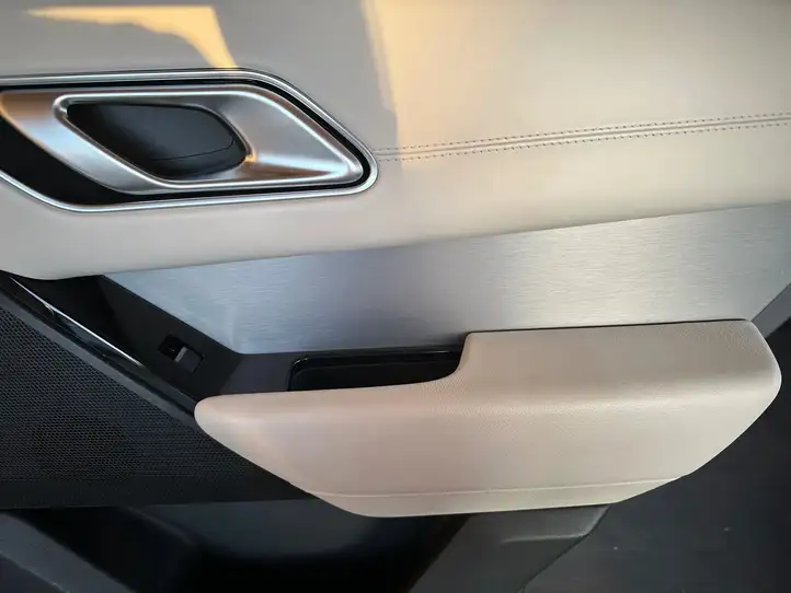 Land Rover Range Rover Velar (2017 - ) Комплект отделки дверей — фото 10