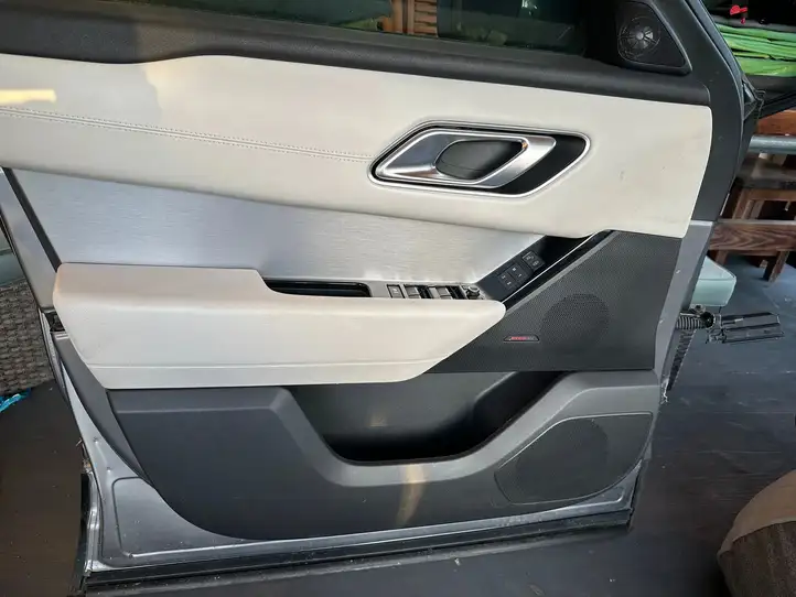 Land Rover Range Rover Velar (2017 - ) Комплект отделки дверей — фото 13