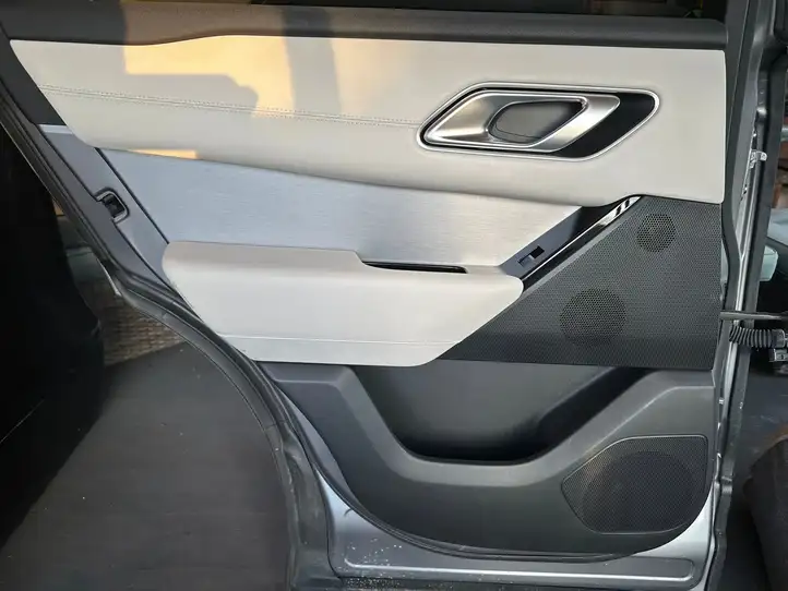 Land Rover Range Rover Velar (2017 - ) Комплект отделки дверей — фото 14