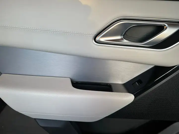 Land Rover Range Rover Velar (2017 - ) Комплект отделки дверей — фото 16