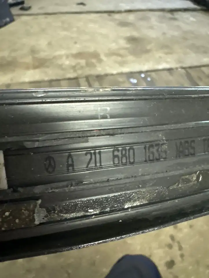 Mercedes-Benz E W211 (2002 - 2009) 2116801635 Внутренняя отделка заднего порога — фото 4