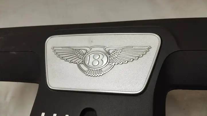 Bentley Flying Spur (2013 - 2019) 07c103925a Крышка двигателя декоративная — фото 9