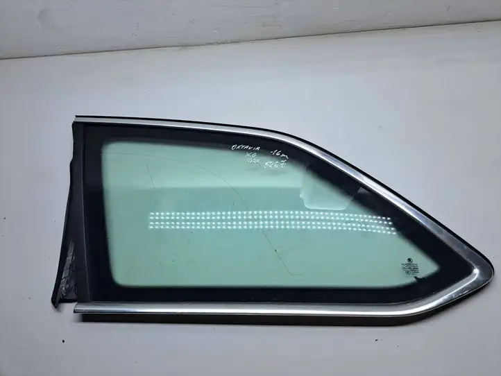 Skoda Octavia Mk3 (5E) (2013 - 2019) 43R00048 Заднее боковое стекло — фото 1