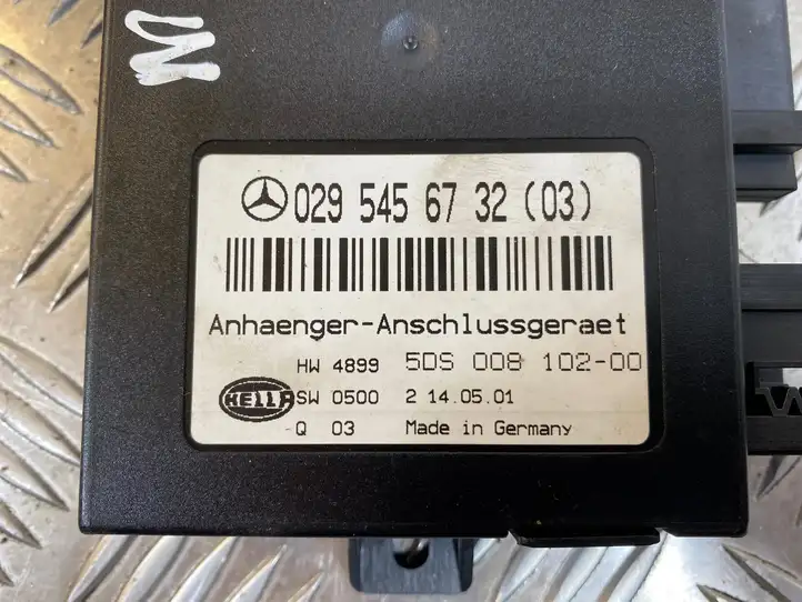 Mercedes-Benz C W203 (2000 - 2007) 0295456732 Реле крюка для прицепа — фото 4
