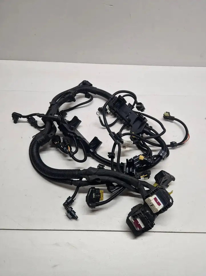 BMW 5 G30 G31 (2016 - ) 863166708 Проводка двигателя — фото 3