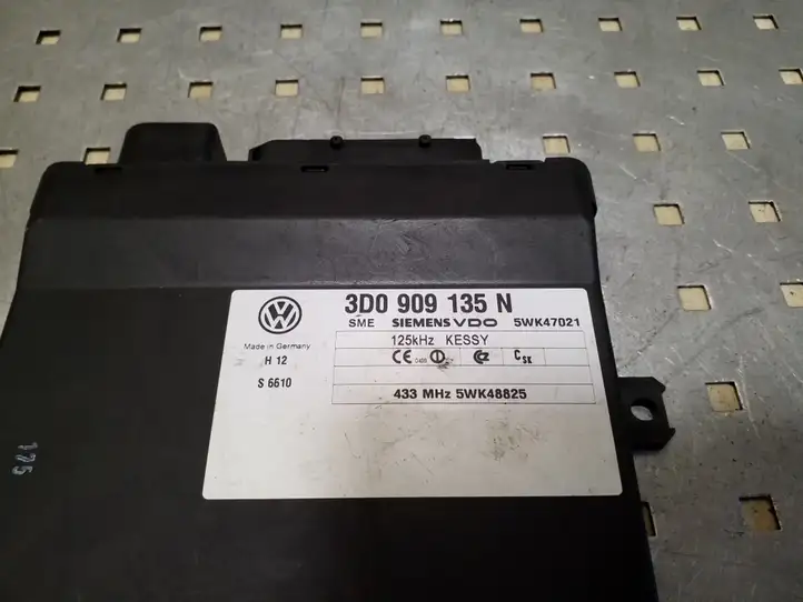 Volkswagen Touareg I (2002 - 2010) 3D0909135N Блок бесключевого доступа — фото 3