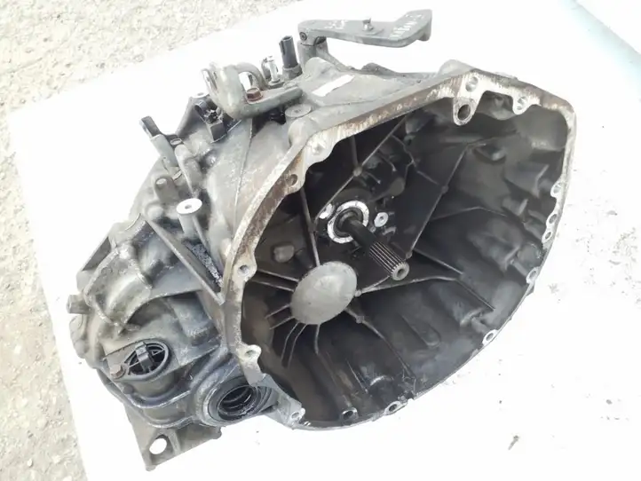 Nissan Qashqai (2010 - 2013) Механическая коробка передач, 6 передач — фото 1