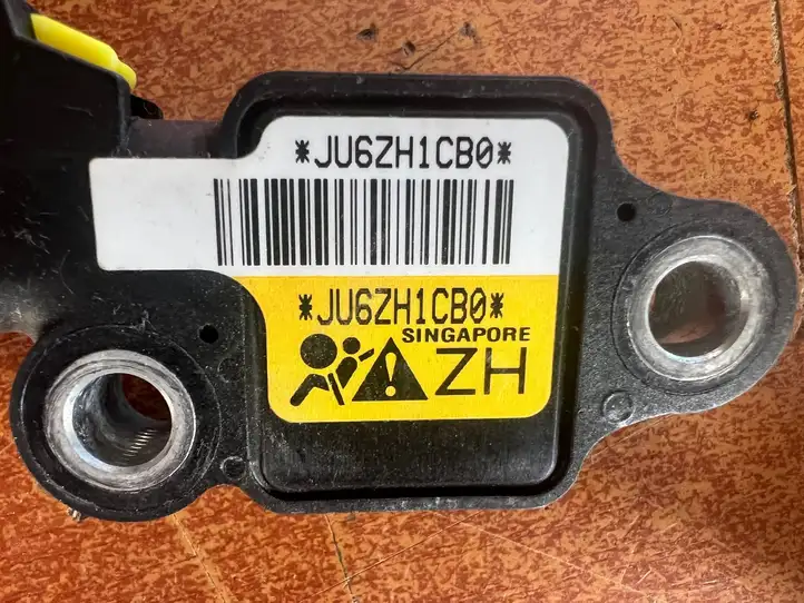 Chevrolet Tacuma (2000 - 2008) JU6ZH1CB0 Датчик удара SRS — фото 2