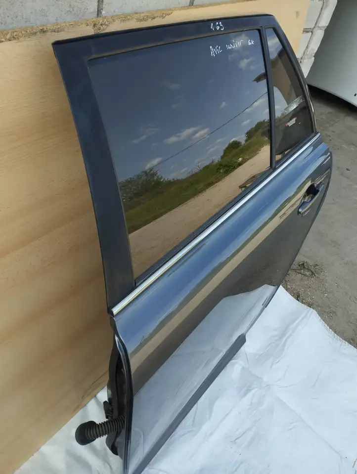 Toyota Avensis T250 (2006 - 2009) Задняя дверь — фото 8