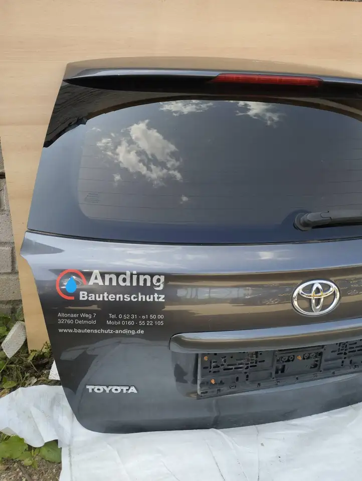 Toyota Avensis T250 (2006 - 2009) Крышка багажника — фото 7