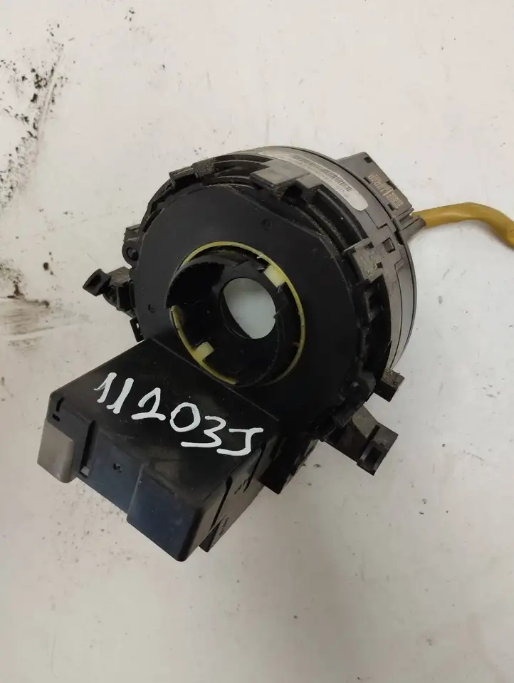 Toyota Auris 150 (2006 - 2012) 8924533040 Контактное кольцо SRS — фото 2