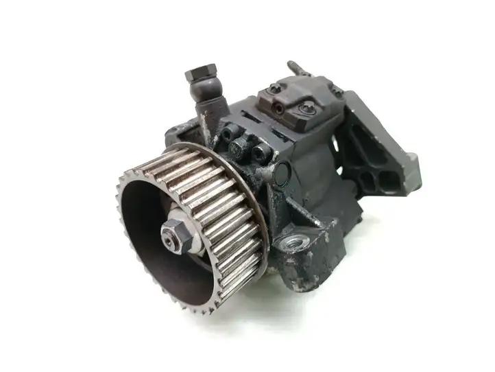 Nissan Qashqai (2006 - 2010) 8200663258 Топливный насос — фото 1