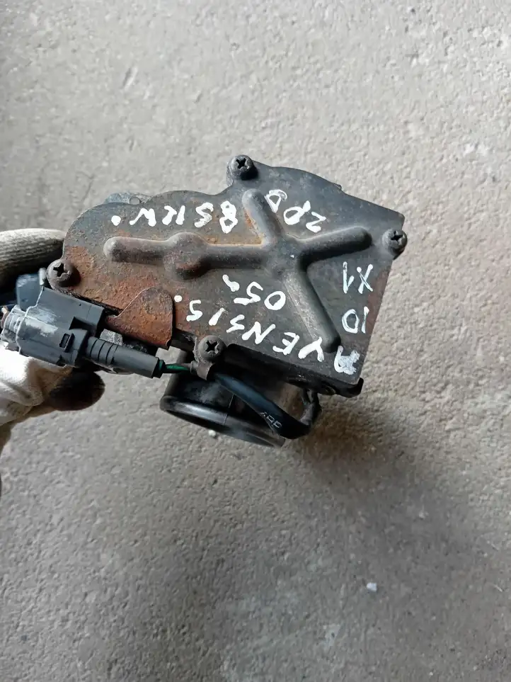 Toyota Avensis T250 (2003 - 2006) 8967221020 Дроссельная заслонка — фото 4